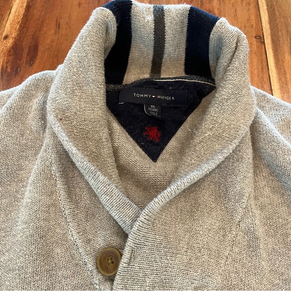 Tommy Hilfiger Sweater - Picture 6 of 6